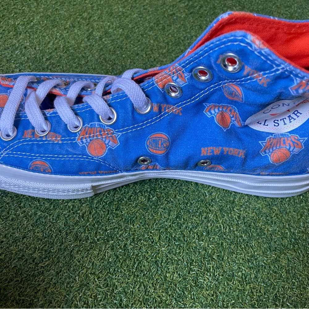 Brand New Converse New York Knicks NBA Men’s Chuck Taylor Sneakers - Picture 6 of 8